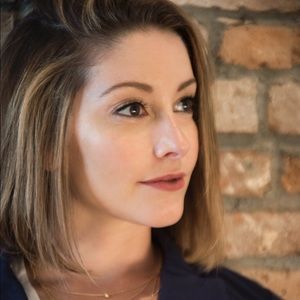 Meet your Posher, Suzanne